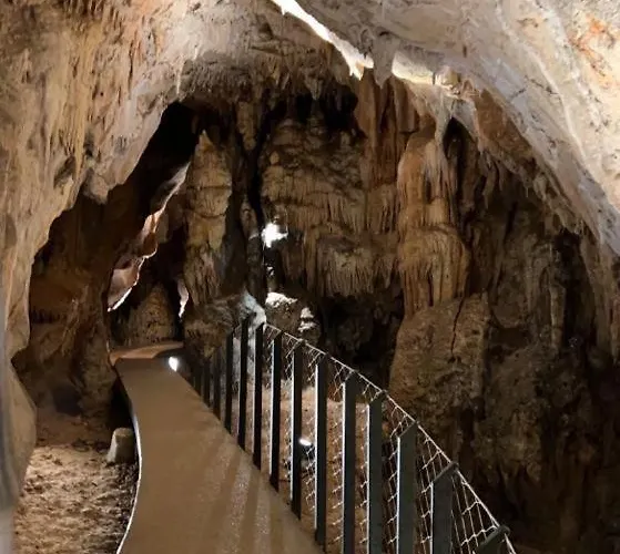 Andric Διαμέρισμα Gračac